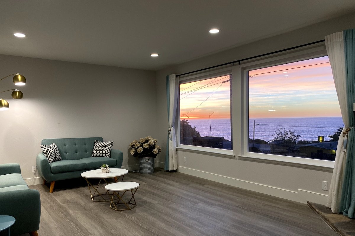 Ocean view house, beaches, trails, family friendly gallery image 5