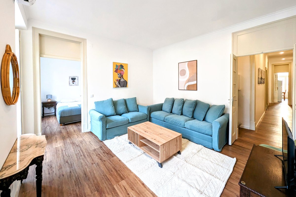 New! Kings Apartment V