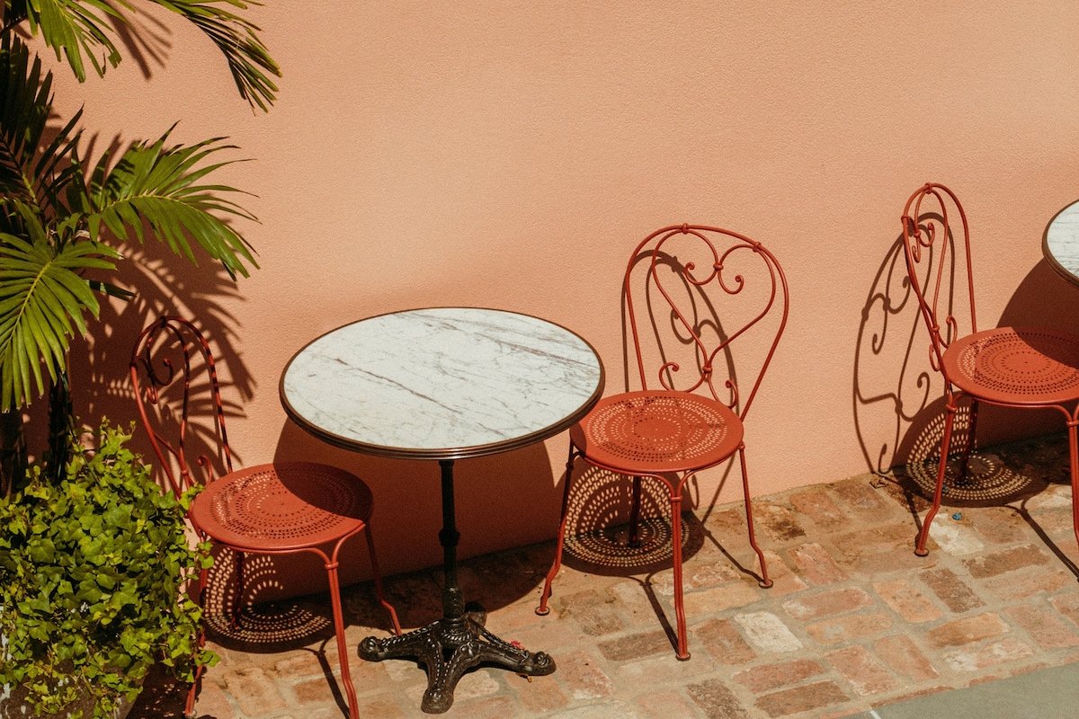 Chartres Carriage House & POOL by Dear Valentine gallery image 5