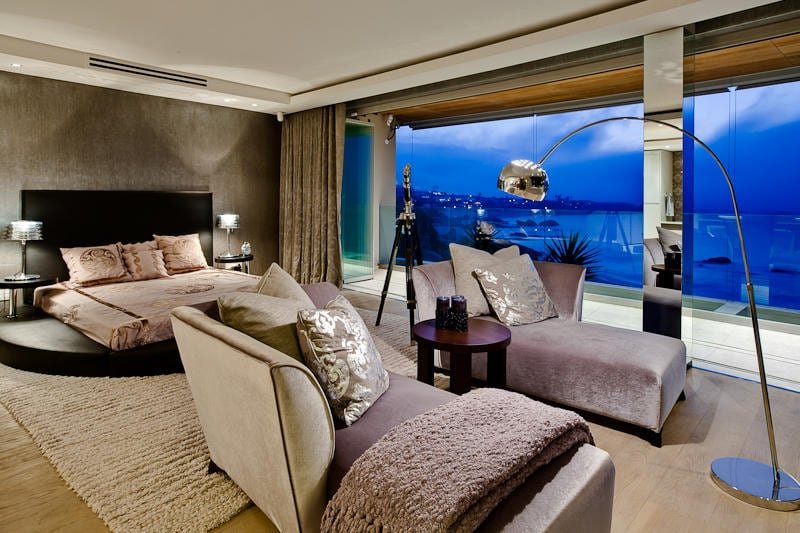 LuxVilla Clifton 5 Bed 5.5 bath • Haven Exclusive gallery image 3