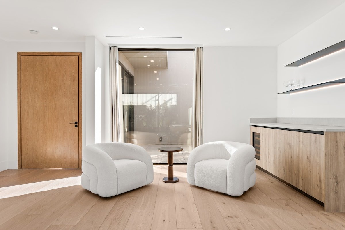 Luxe Pool Retreat, Theater, 5 beds gallery image 4