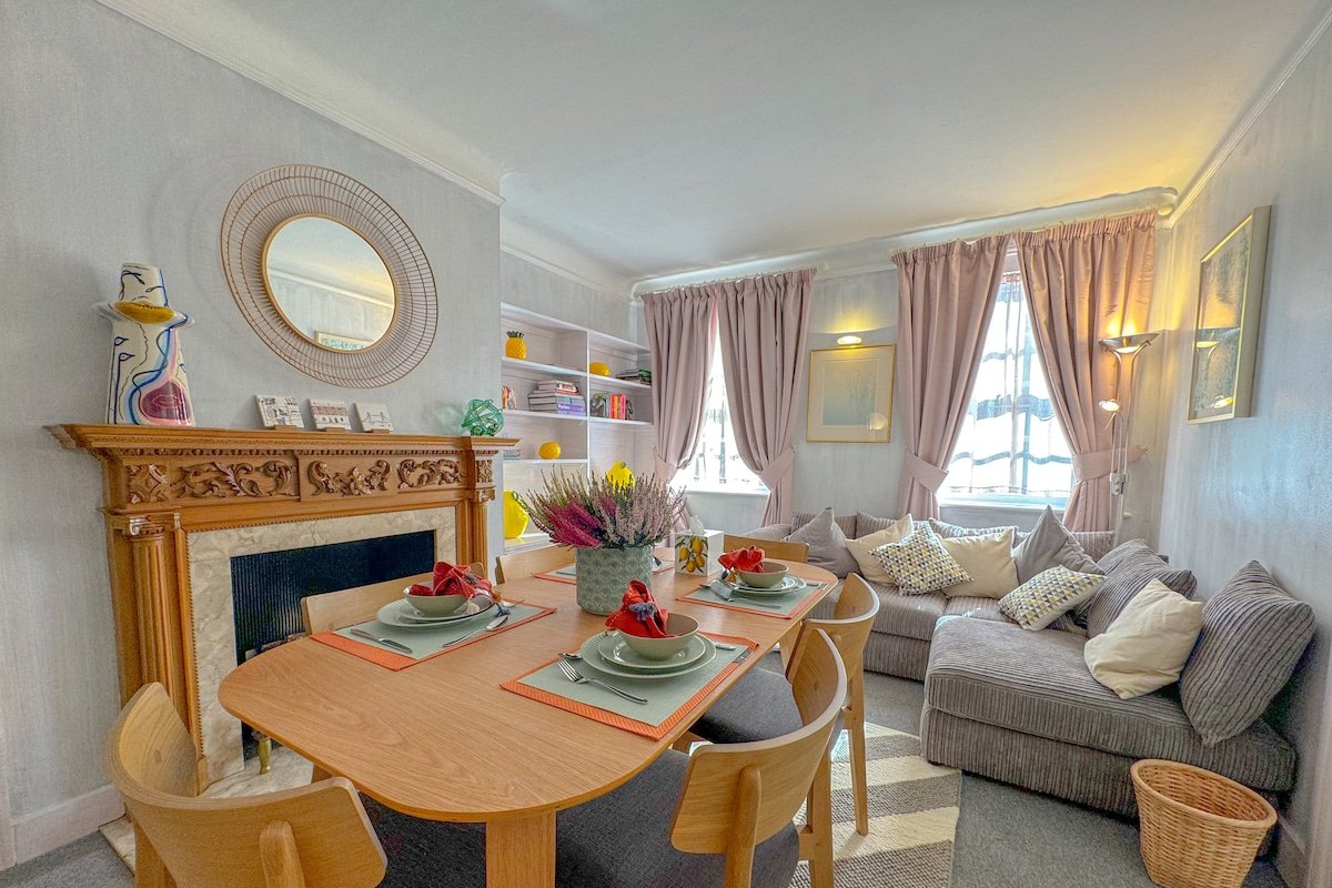 Mayfair Hyde Park-Quiet 2 Bed Ap gallery image 2