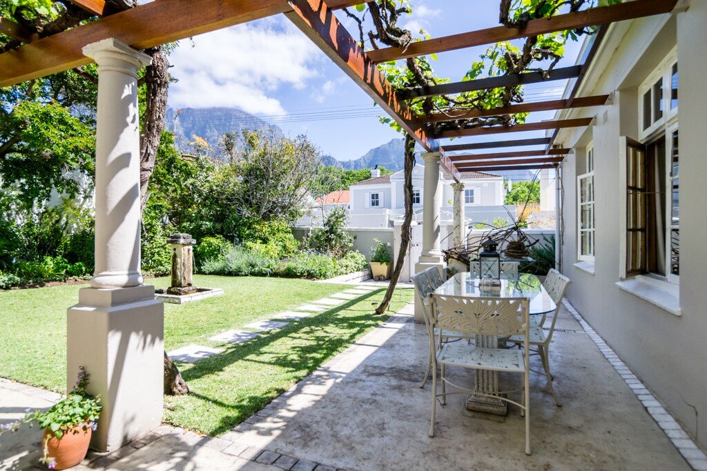 Cape Character Home gallery image 3