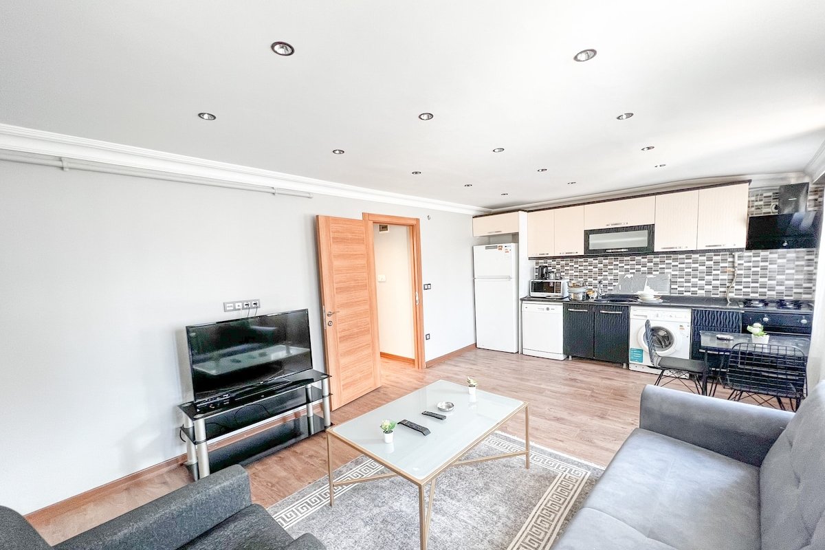 2bd apartment in Beşiktaş famous breakfast street gallery image 3