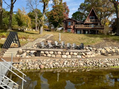 A-Frame of Mind on Blue Lake with pontoon for rent