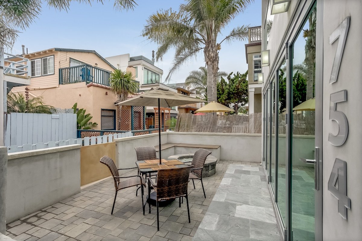 Modern Beach House – Steps to Sand, Ocean Views! gallery image 5
