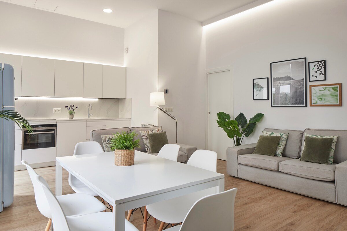 150m Playa la Concha + AA + PARKING (OPCIONAL) gallery image 4