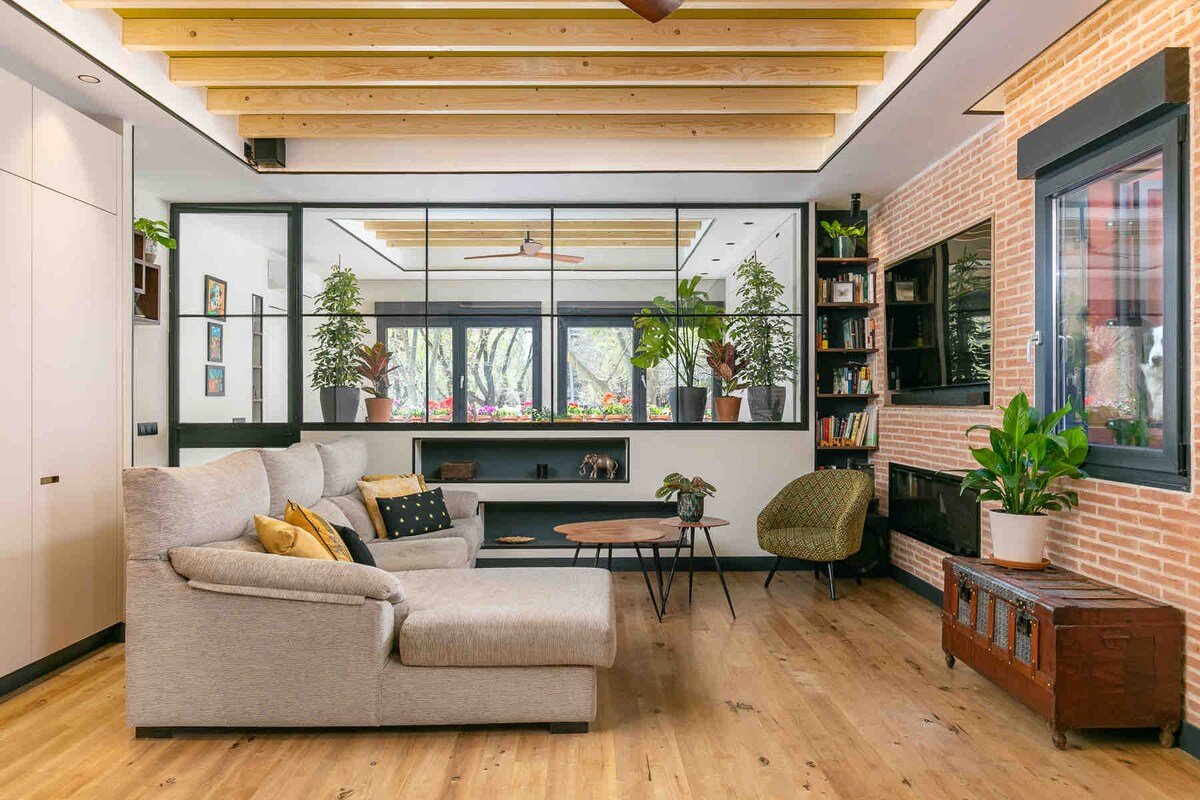 Cosy design apartment in Madrid, next to Retiro gallery image 3