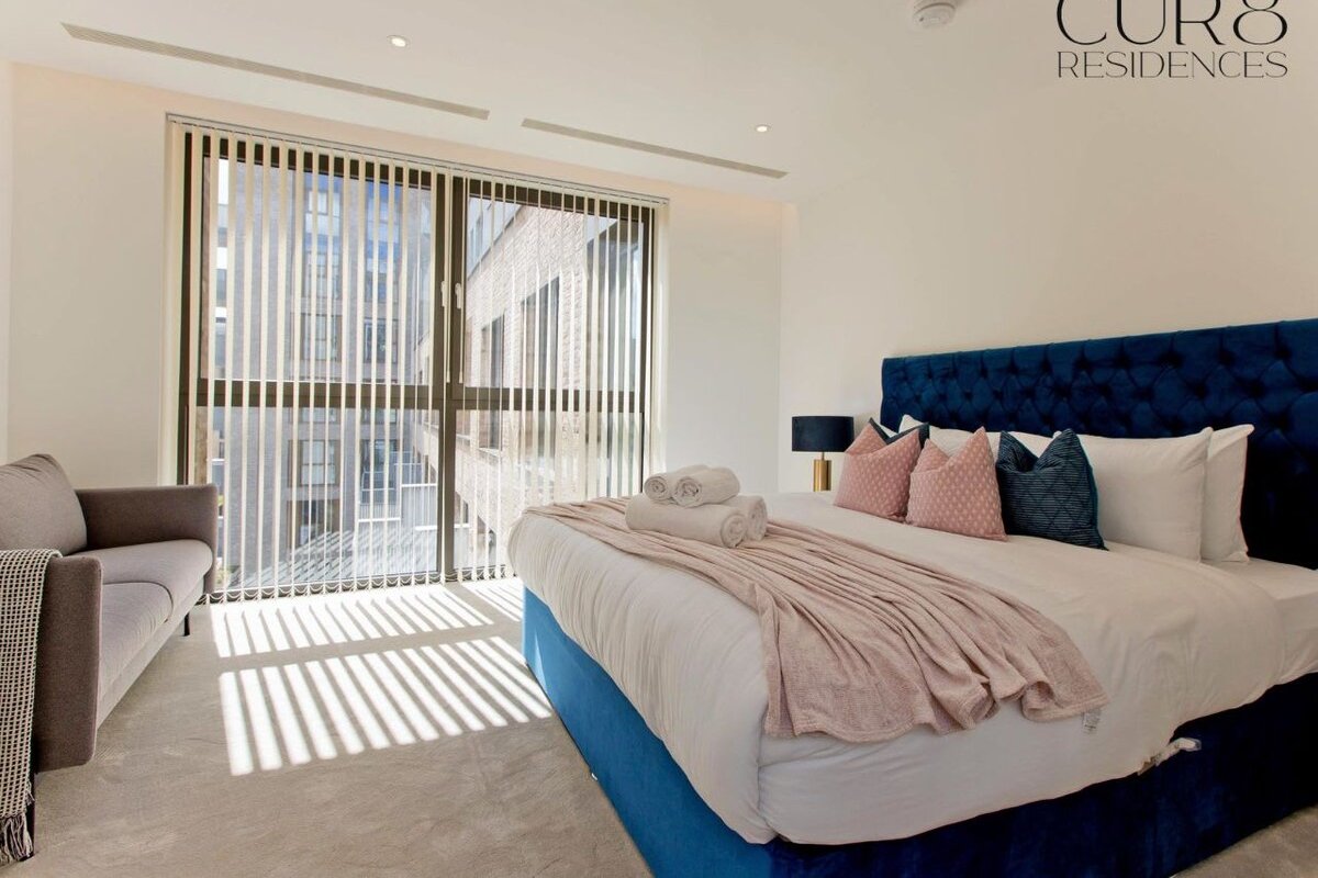 Luxury 2 Bed with Shard View & AC gallery image 3