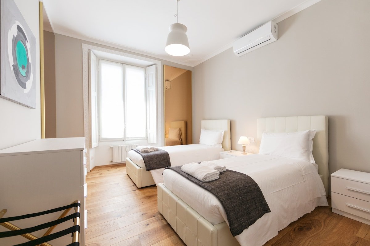 Nuovo Centro Città 3 Camere Letto – 8 Ospiti gallery image 5