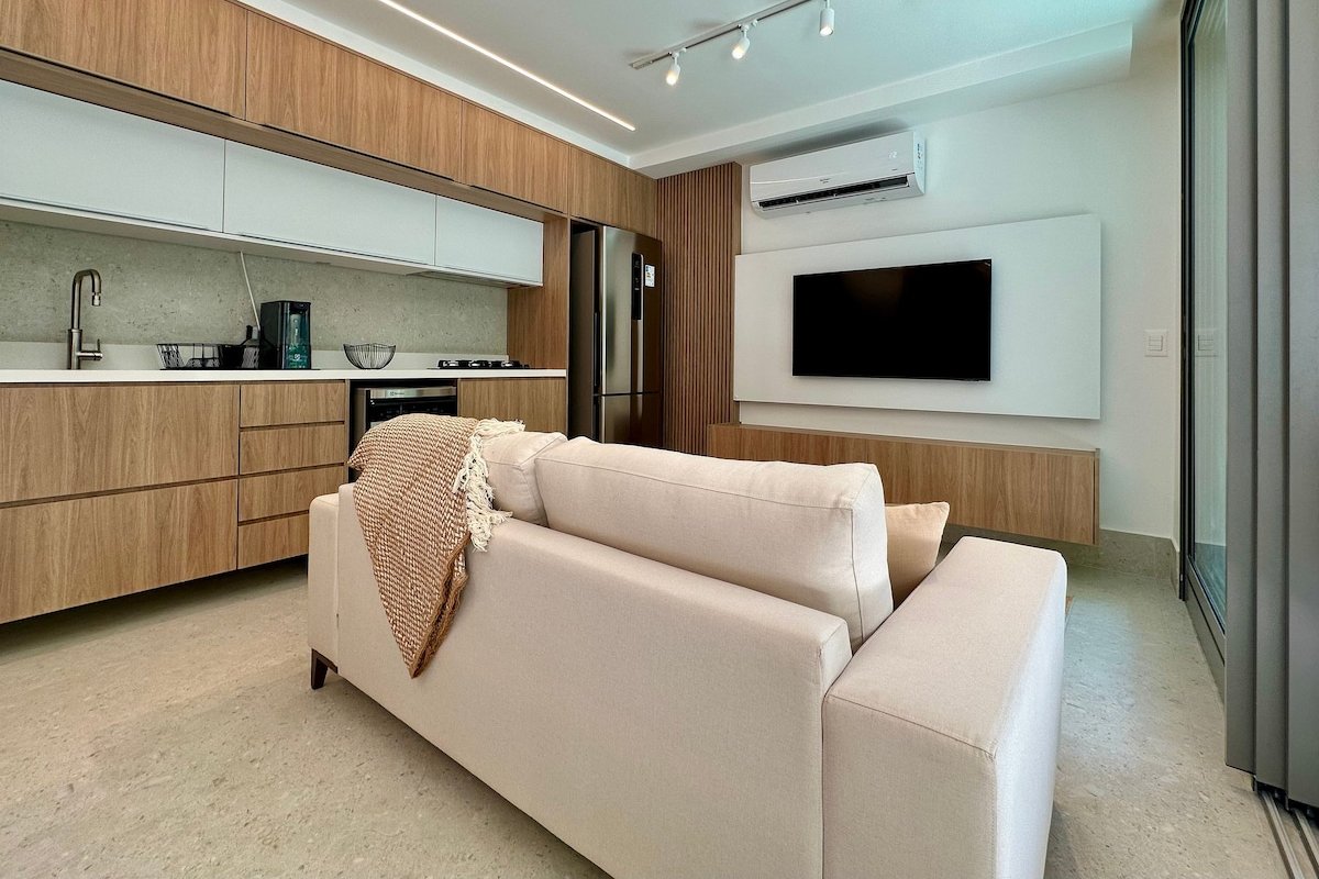 Exclusive apartment with balcony in Leblon gallery image 4