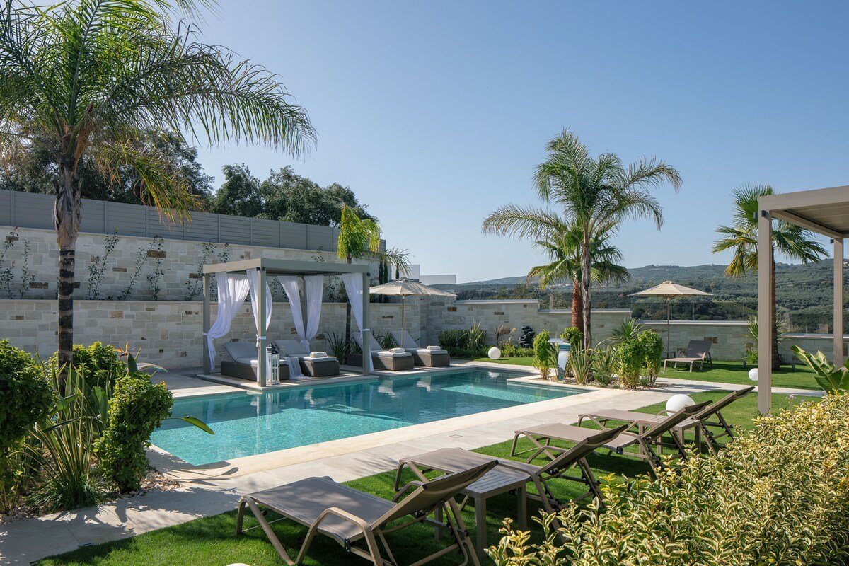 Sauna, Sports field, Mini Golf & Daily Cleaning gallery image 3