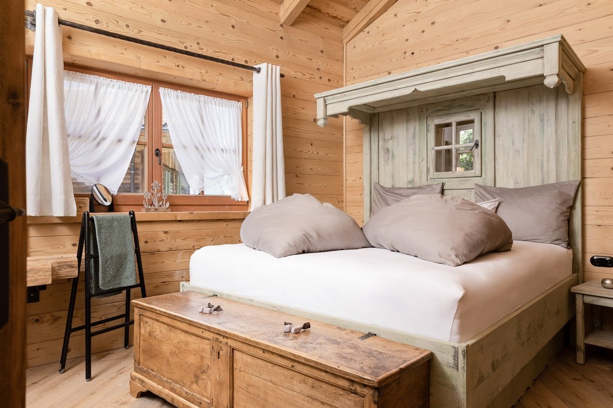 LaPosch #no.6 gallery image 4