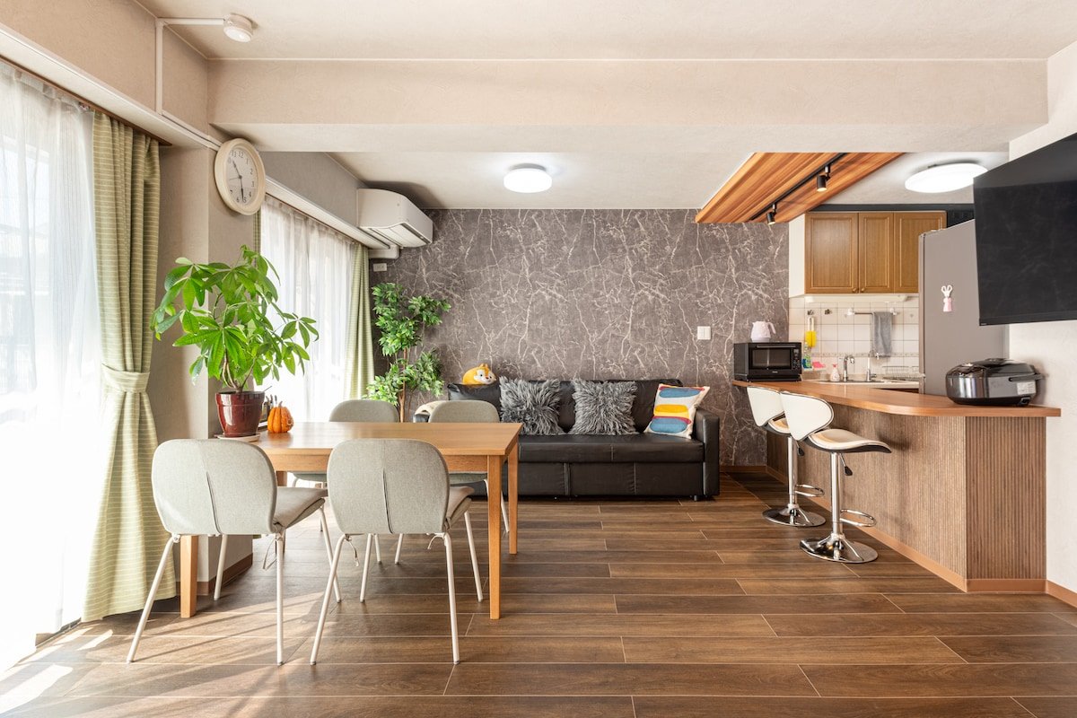 Tokyo Shin-Okubo House/Shinjuku gallery image 2