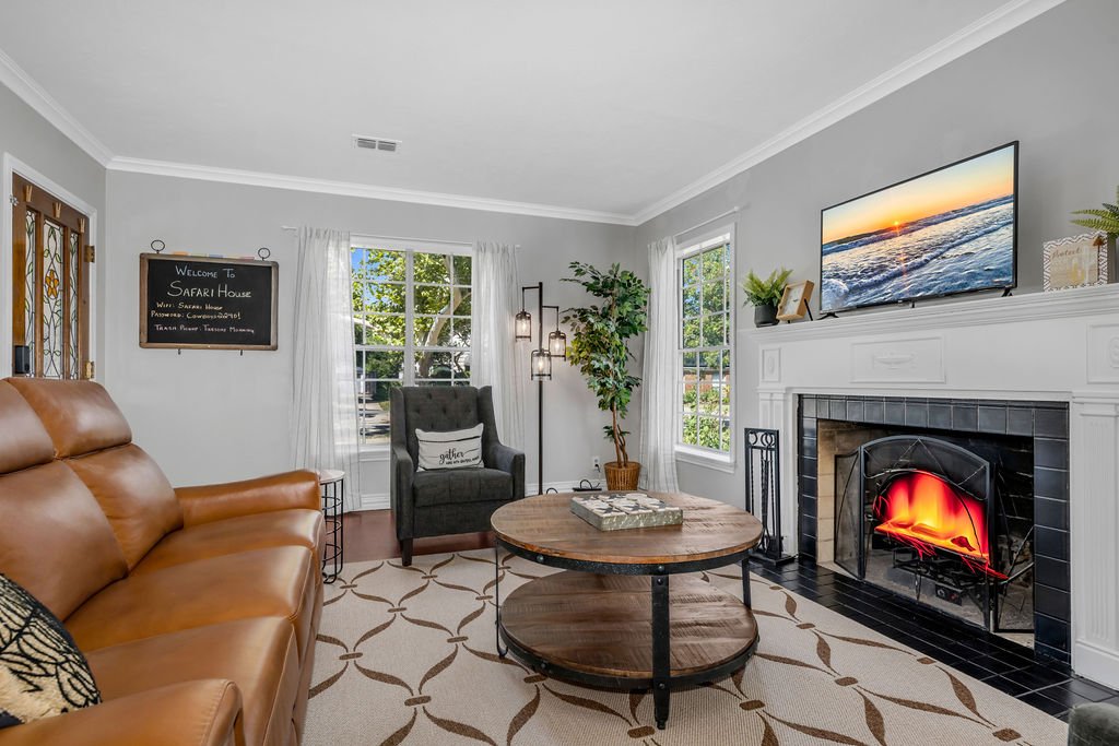 NEW Safari House! Two Primary King Bedrooms + Pool gallery image 4