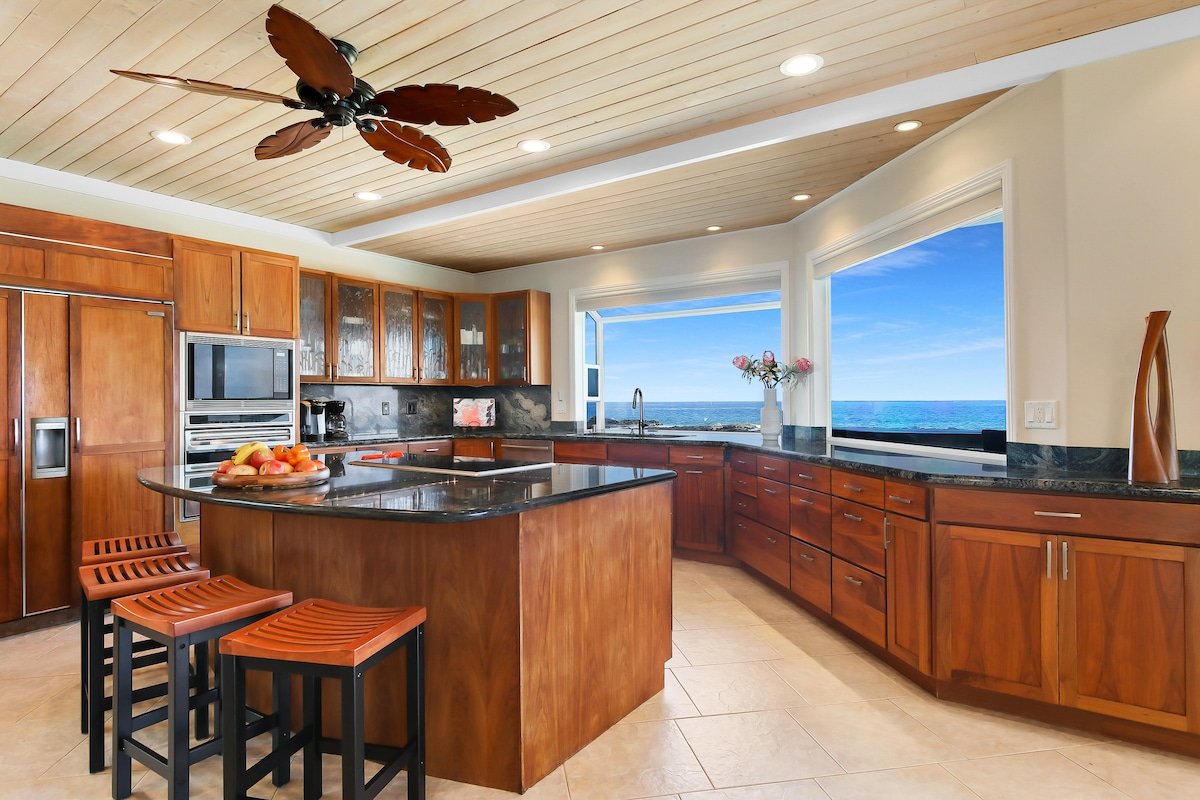 Oceanfront Sunset Beach House with private pool gallery image 2