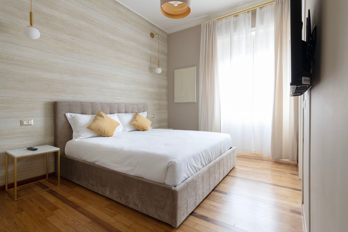 Charming 2 Bedrooms Apartment: New & Chic in Duomo gallery image 4