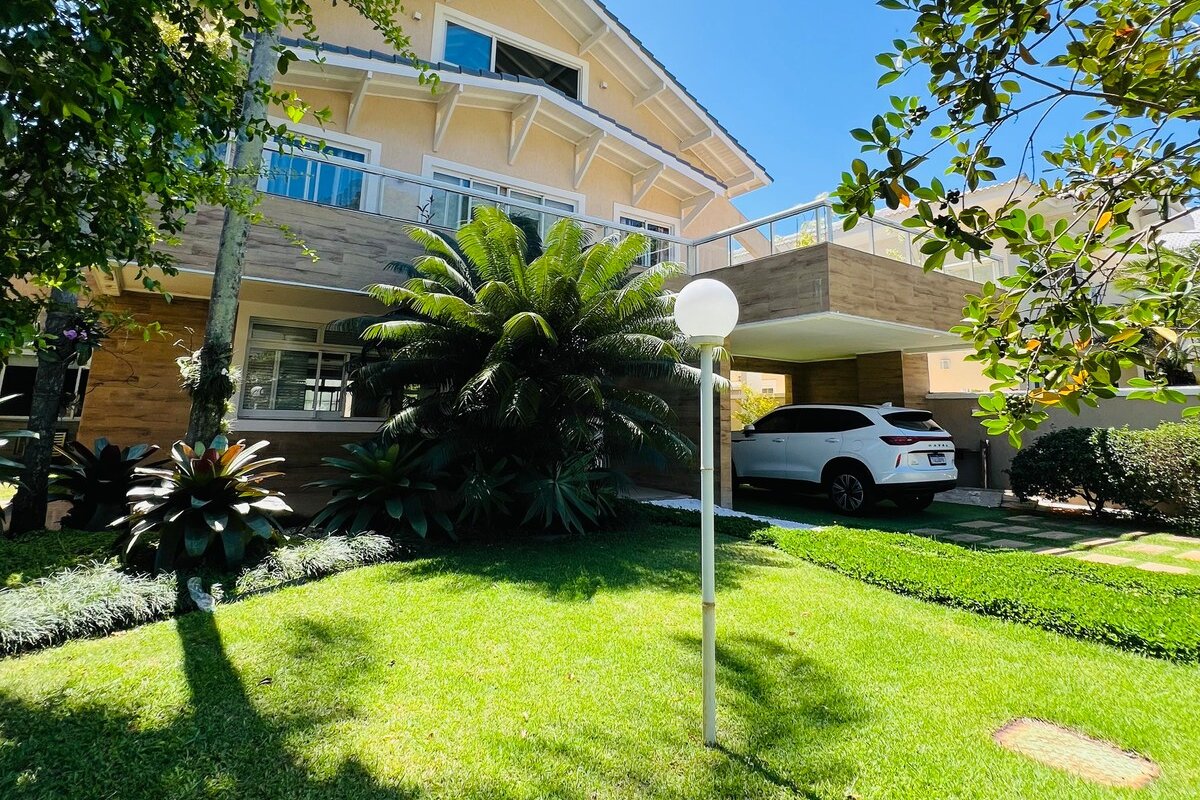 Mansão em Condomínio em frente à Praia ( Maramar ) gallery image 3