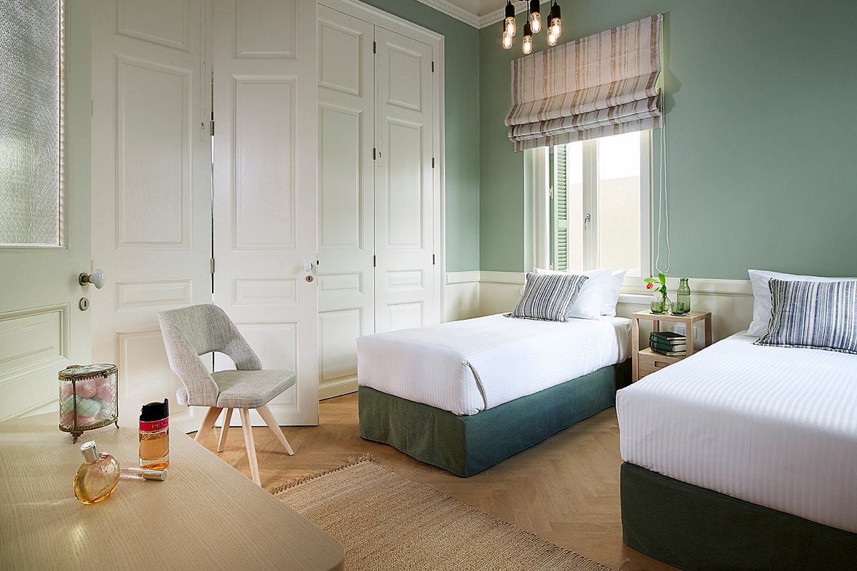 Thiseio 1915 – luxury, modern, elegant apts