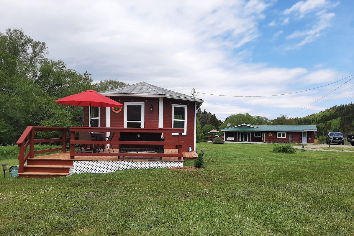 Cape Enrage Fundy Ocean Cottage & Bunkie Sleep 10 gallery image 2