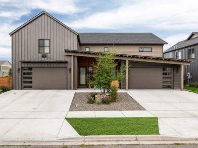 Luxury Townhome w/Big Sky Views