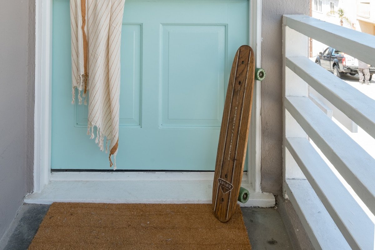 NEW! Shellback Cottage gallery image 3