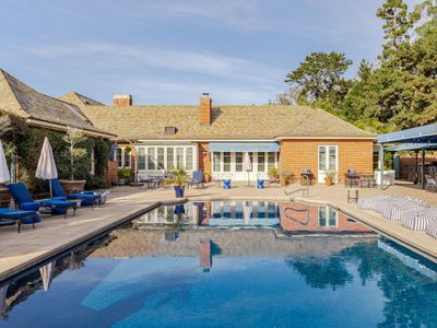 Fox Hill Manor, A Masterpiece Estate