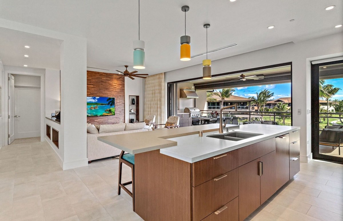 Maui Resort Rentals: Luana Garden Villas 16D gallery image 3