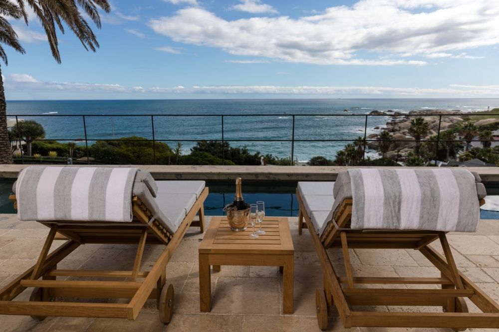 Photo 2 of Claybrook Villa accommodation in Camps Bay, Cape Town with 4 bedrooms and 4 bathrooms