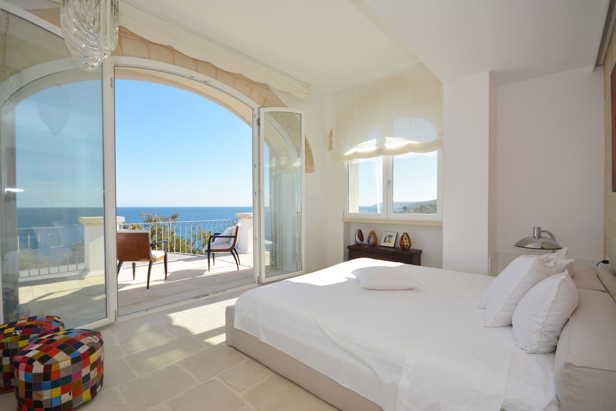 Villa esclusiva con accesso al mare gallery image 2