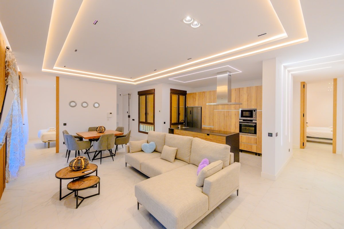 Luxury Apartment in Gran Via gallery image 3
