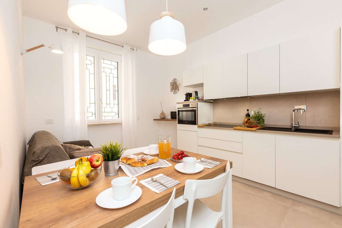 Colosseum Holidays – Marco Aurelio