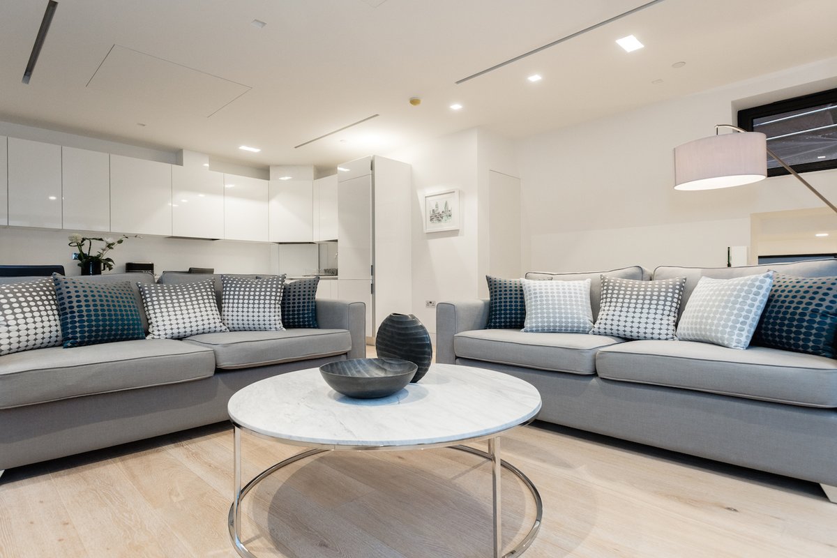 Luxurious Penthouse in Trafalgar Square