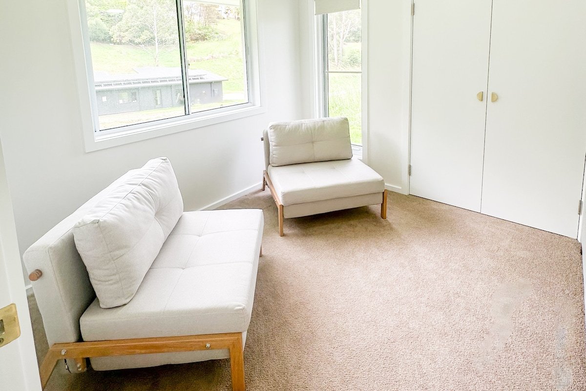 New Modern Bliss House – Quiet & Central gallery image 4