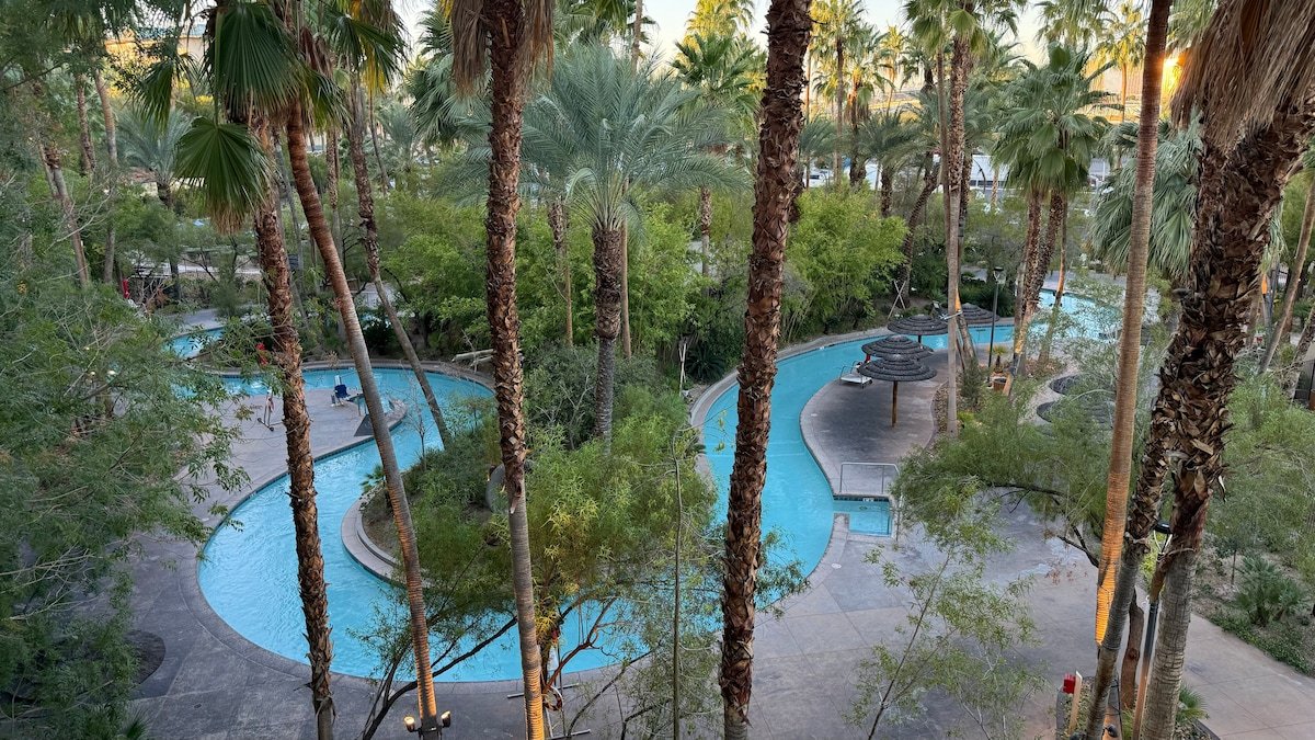 Ultimate Tahiti Village 2 BR, Sleeps 8+, Balcony gallery image 2