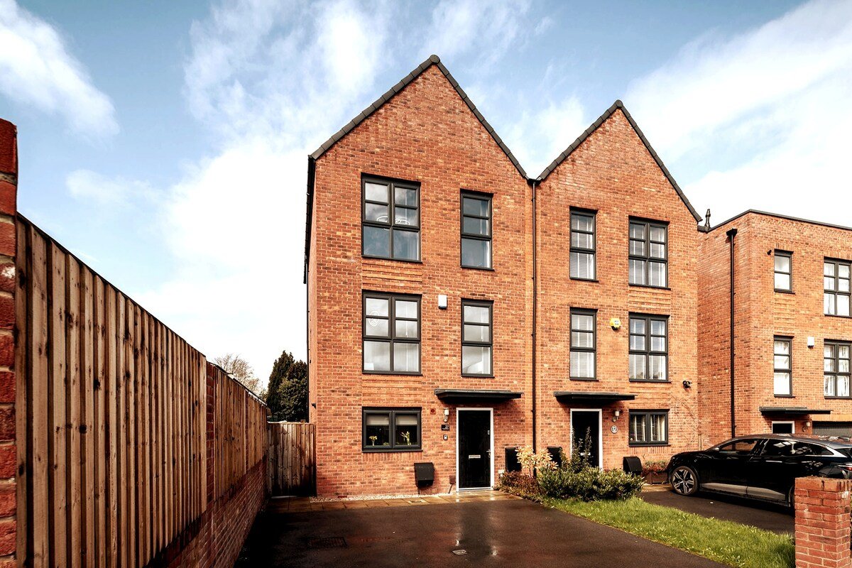 Perfect for Contractors & Families [Near the City] gallery image 4