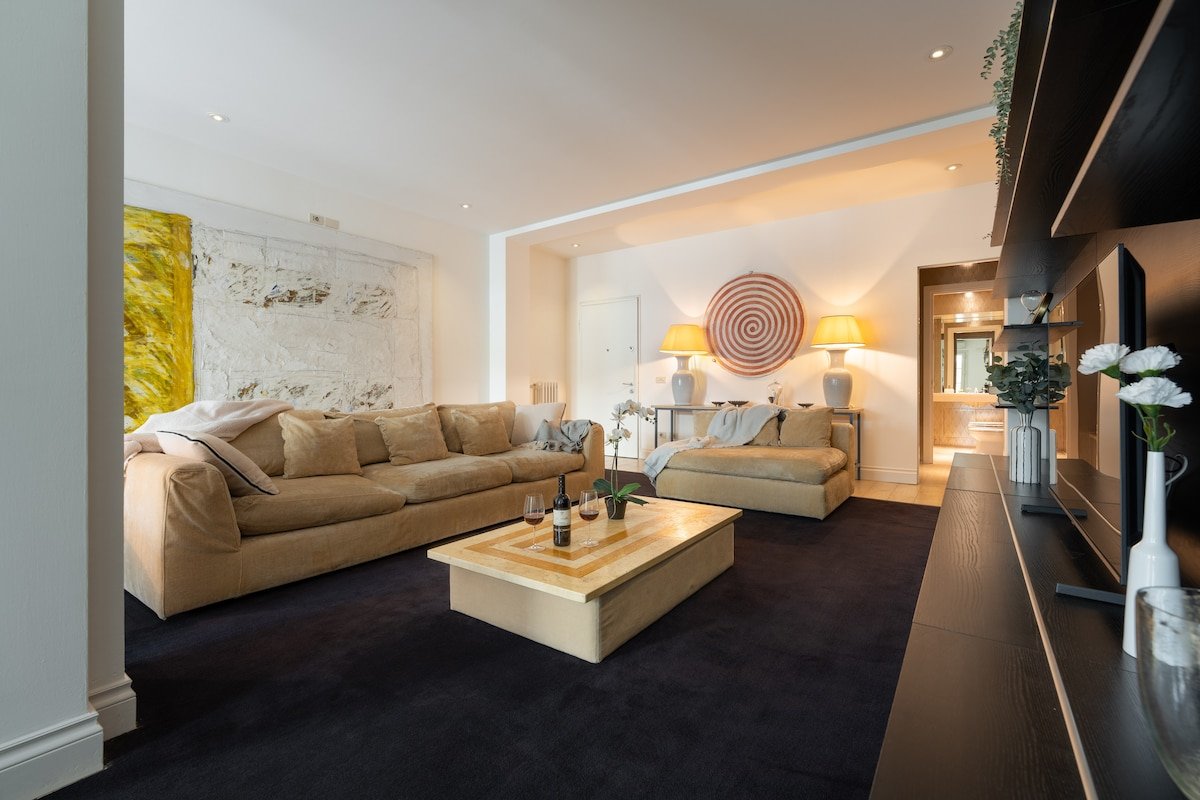 Campuccio Luxury with Parking and Fitness Area gallery image 3