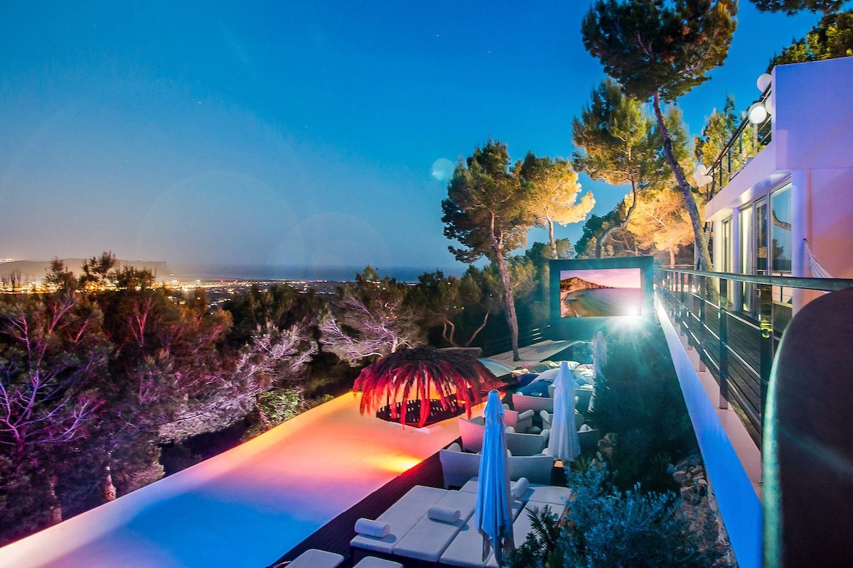 Villa Roca Ibiza gallery image 4