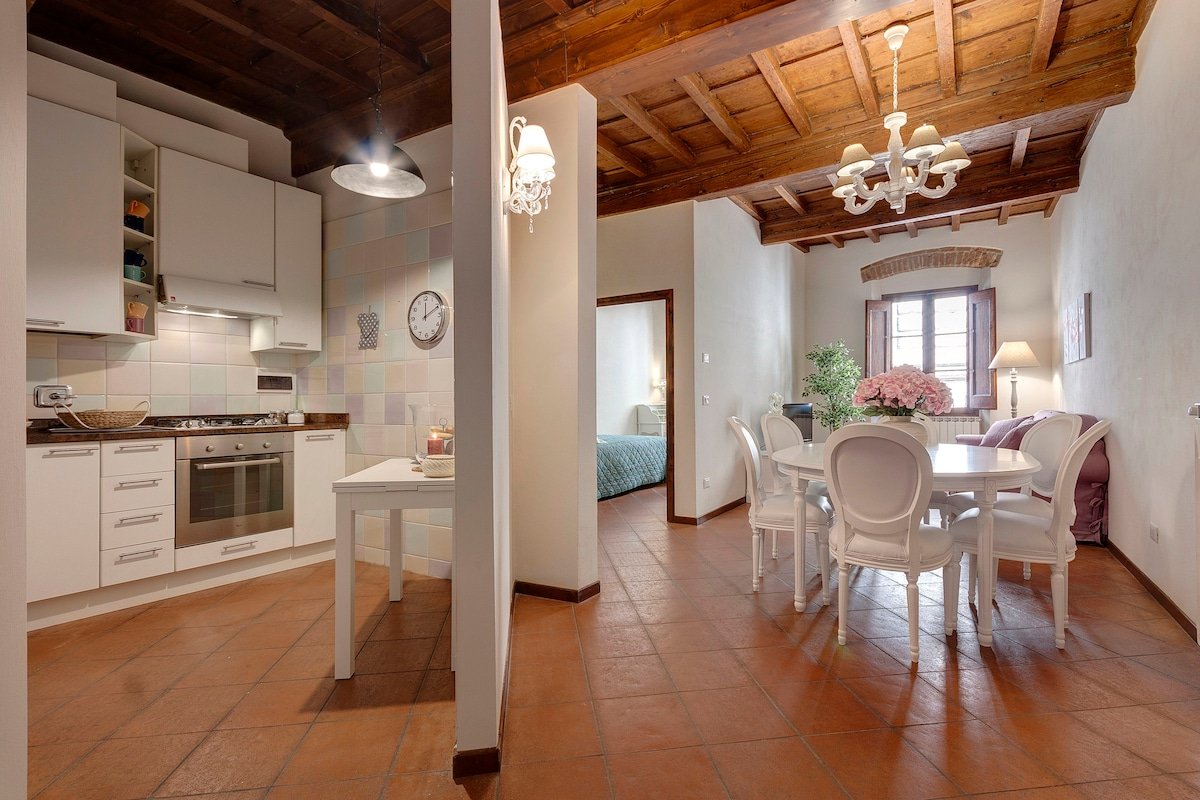 MAISON CHARLOTTE gallery image 2