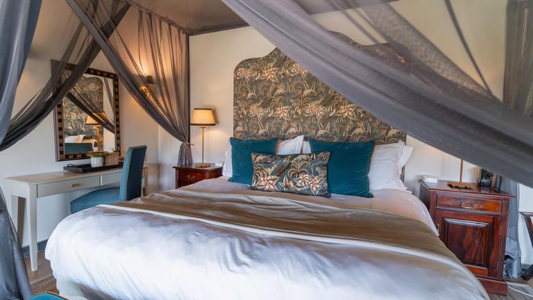 Last Word Kitara Luxury Suite