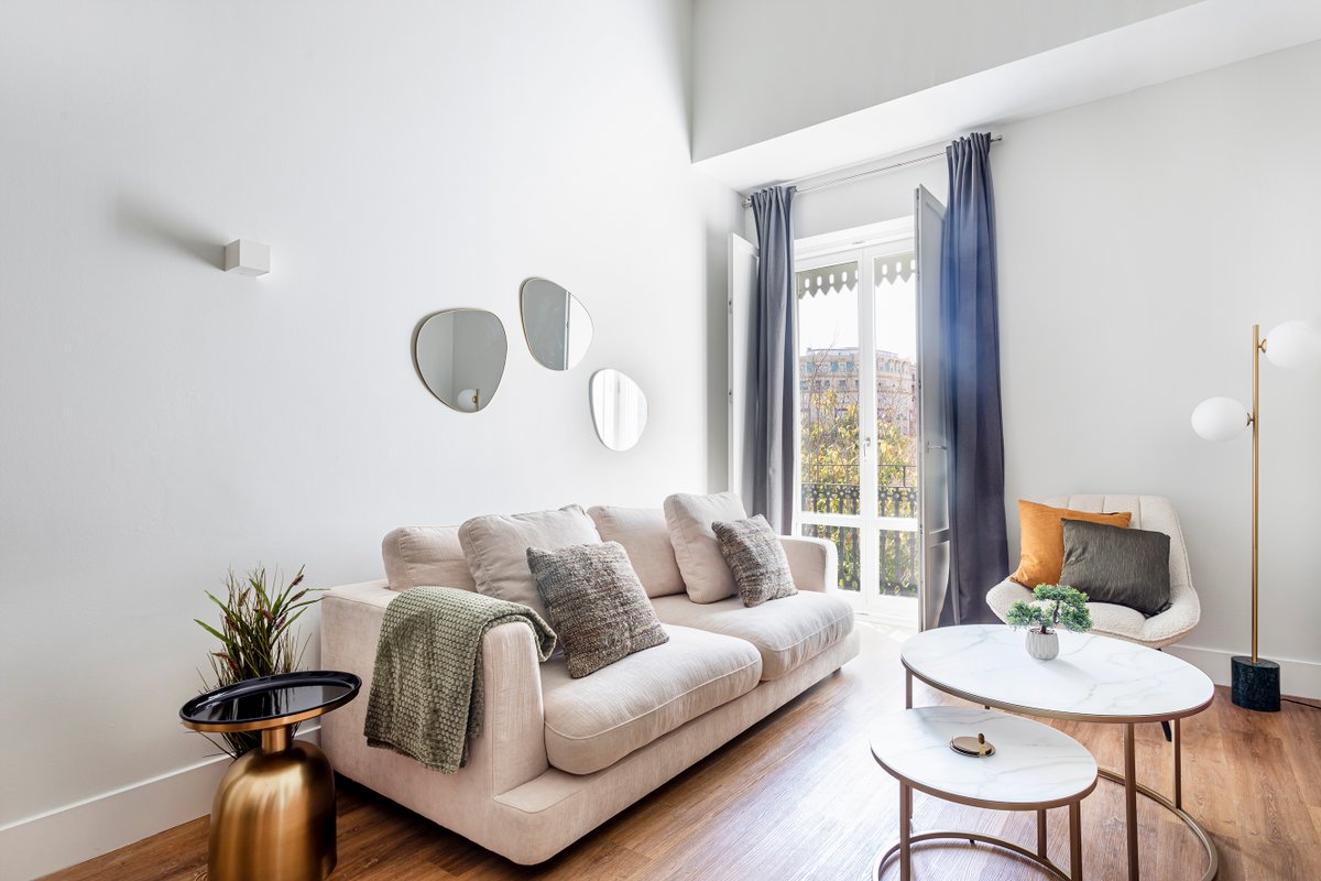 Valencia Apt with Pool & Gym – The Haven Escape