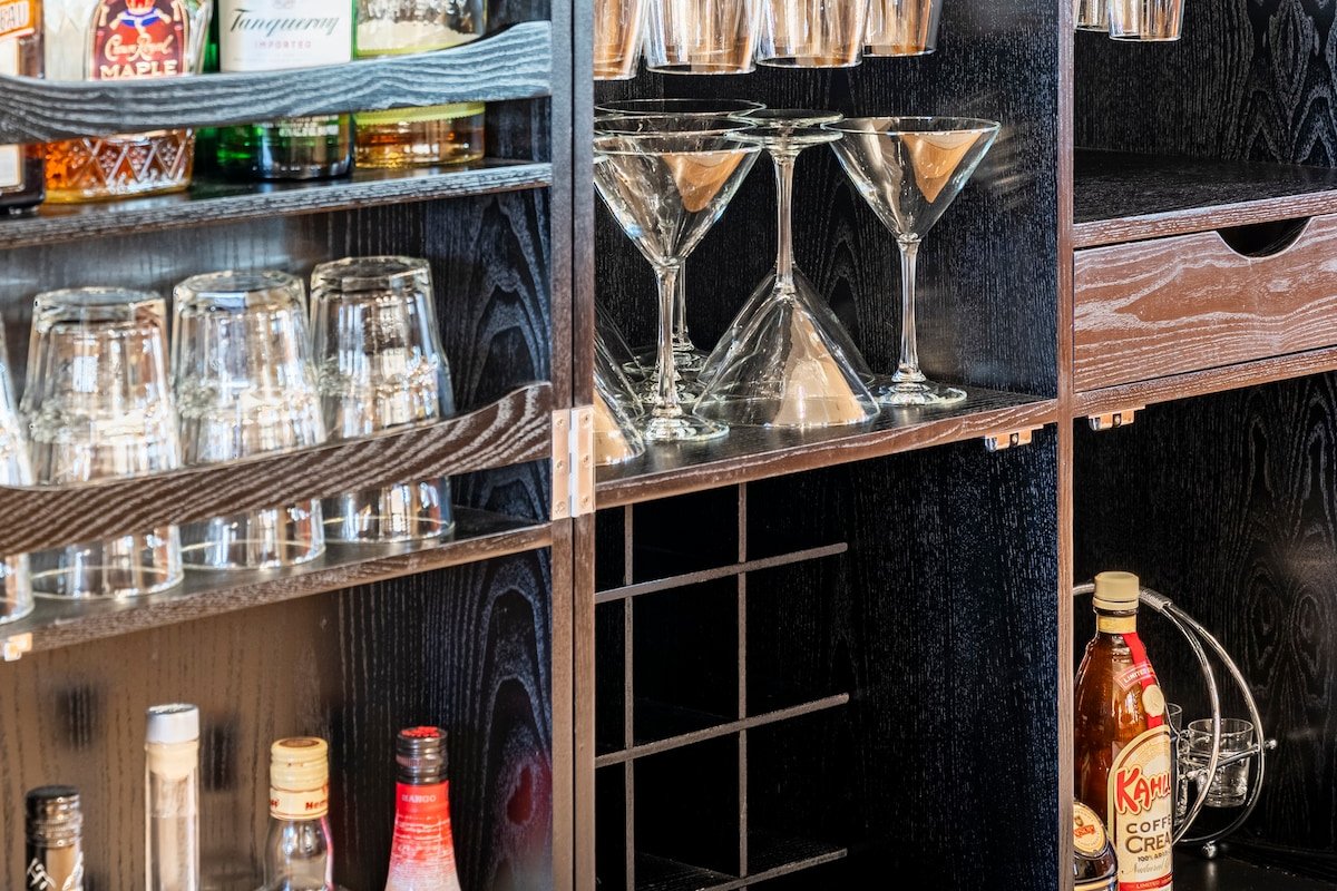 Stately Craftsman- Central Location: Downtown 1 mi gallery image 5