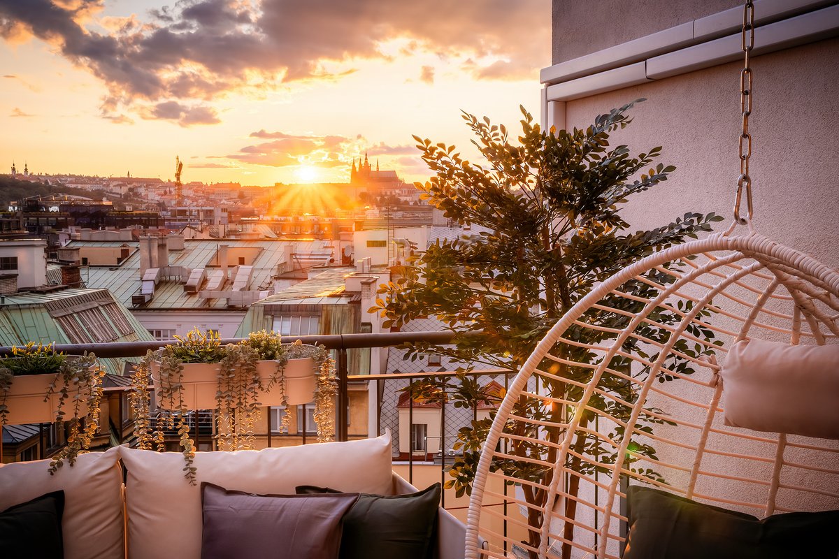 A/C LUX Rooftop APT 6BR+3.5Bath | Wenceslas square