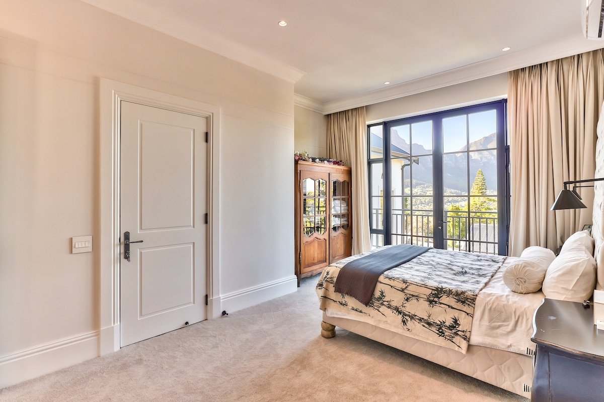 Symphony of Light gallery image 5