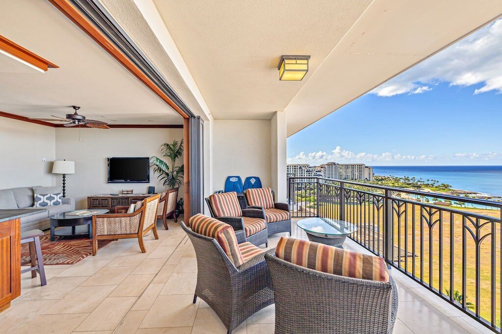 16th Top Floor Penthouse w Spectacular View O-1602 gallery image 5