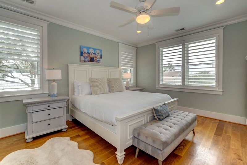 4202 Palm Blvd. – 7bd, pool, putting green gallery image 5