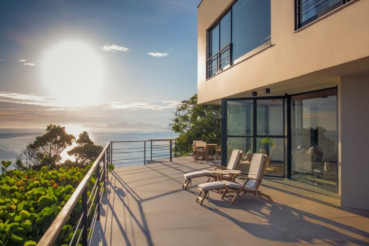 Mansão na ponta do Joá com Vista espetacular! gallery image 3