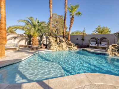 Oasis in the Desert w/ Heated Pool Fully Renovated