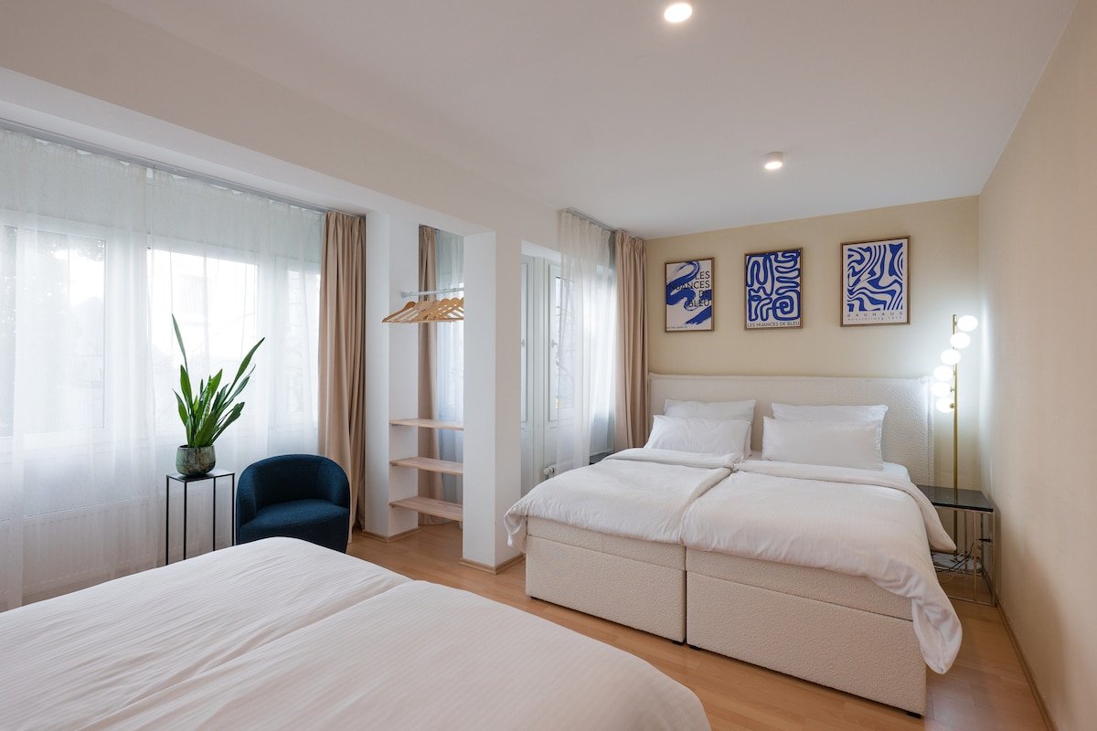 Valemi NEW Luxus 8Per|2BR|2Bad|Central|FreeParking gallery image 2