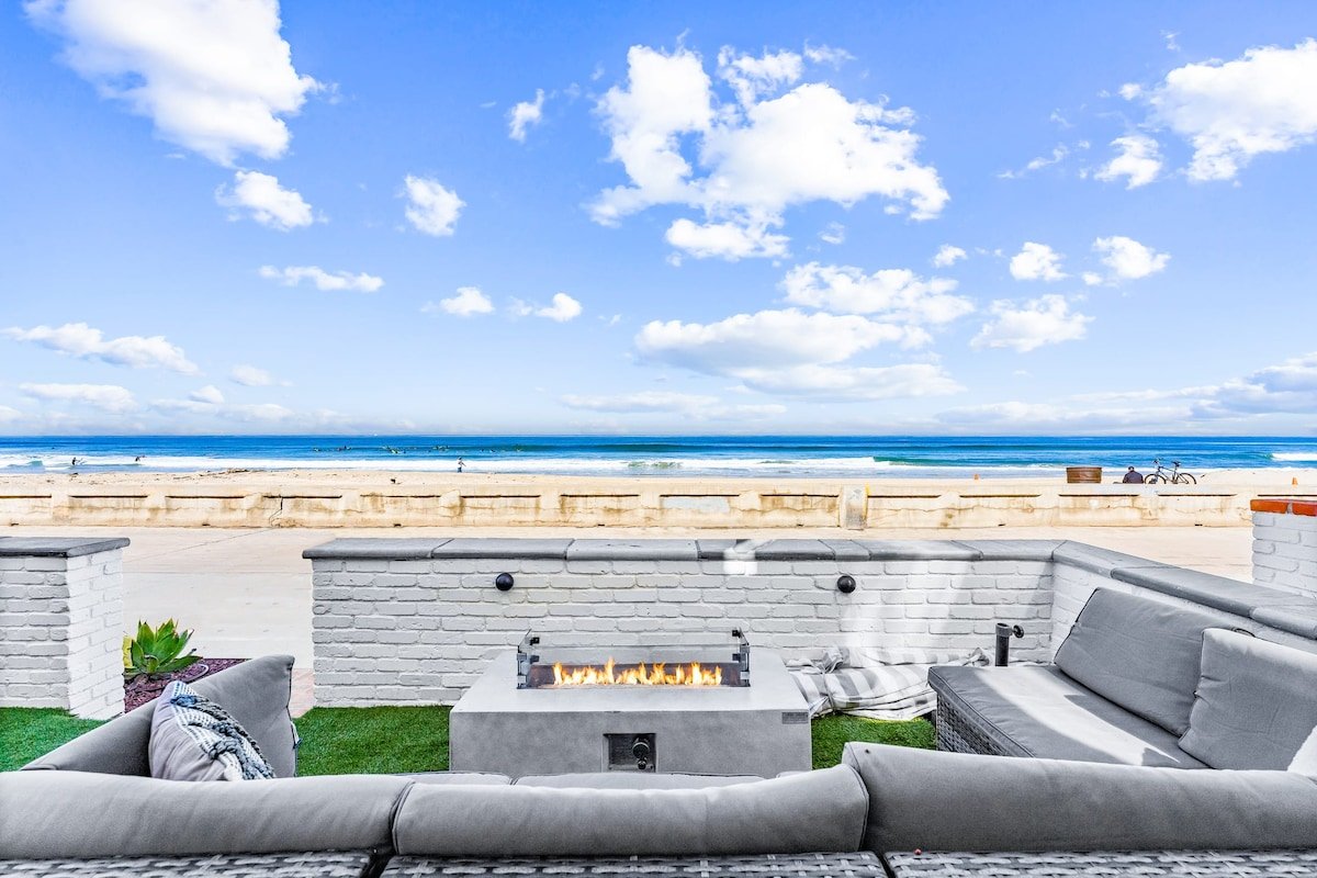 Entire Ground Beachfront Luxury Unit with Patio gallery image 3